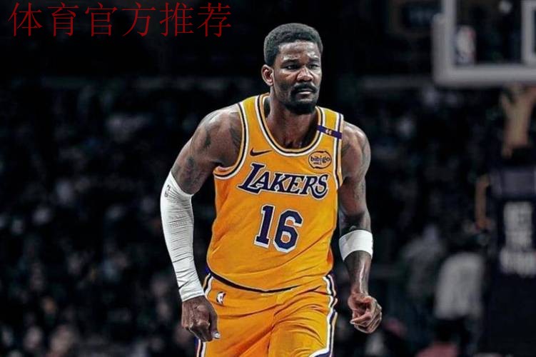 湖人自媒体：艾顿在场均上双的球员中命中率高居联盟第二